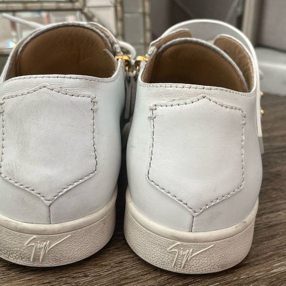 Giuseppe Zanotti White Low Top Sneaker - Picture 5 of 8